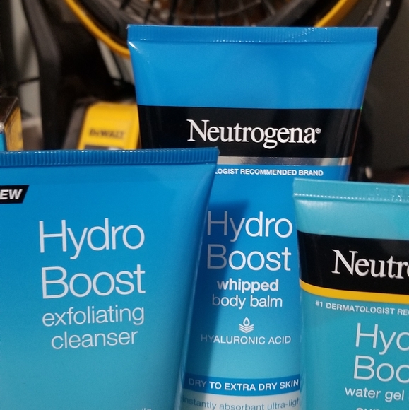 Neutrogena hydro gel skincare 11 piece set all new - Picture 6 of 6